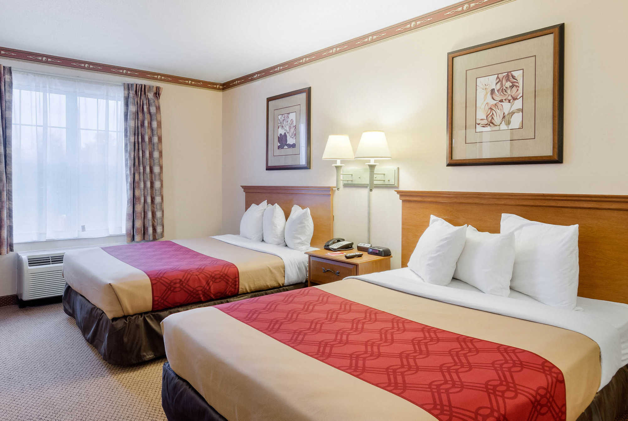 Econo Lodge Hadley Near University Quarto foto